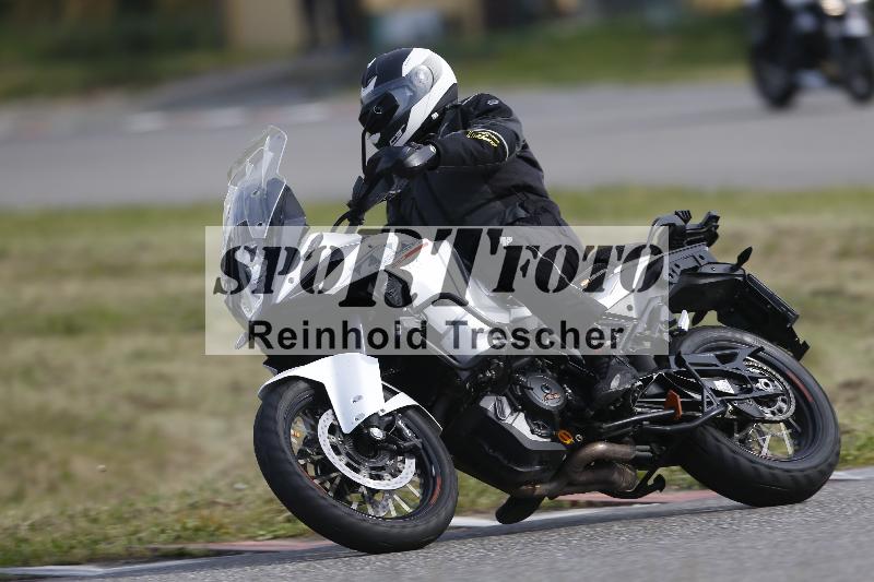 /Archiv-2024/17 01.05.2024 Speer Racing ADR/Schnuppertraining